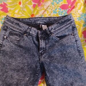 Divided. Women's High Rise Acid Wash Jeans